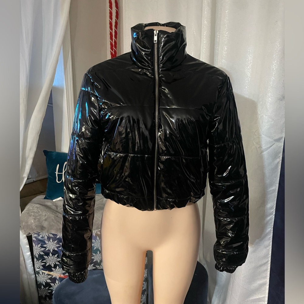 36point5 Black Puffer Jacket crop coat kanye winter top Small